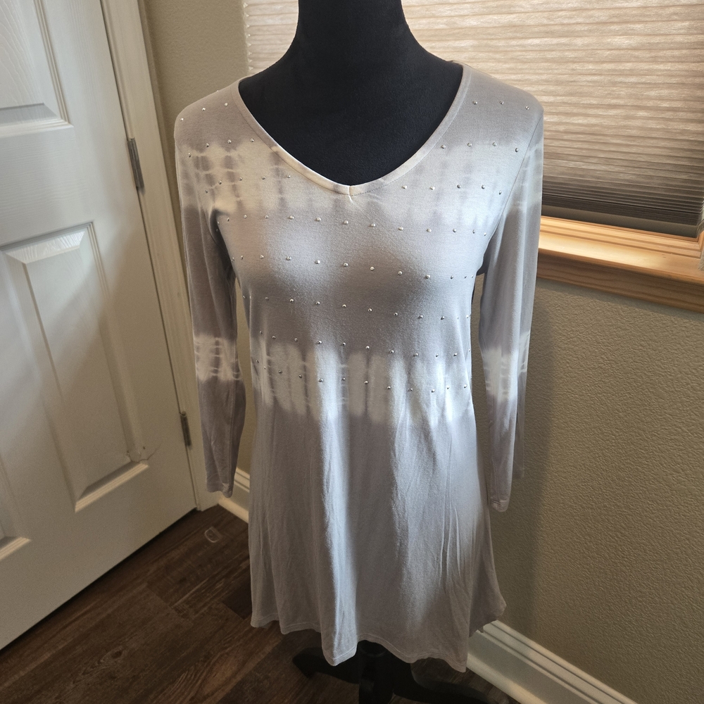 ⭐️Belldini Light Gray Embellished Tunic